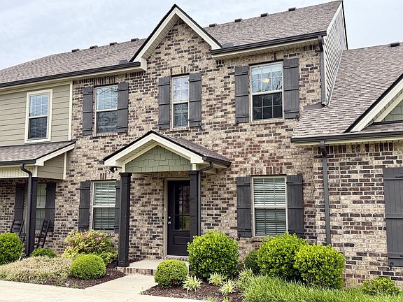3rd image of 5628 Maples Retreat Dr