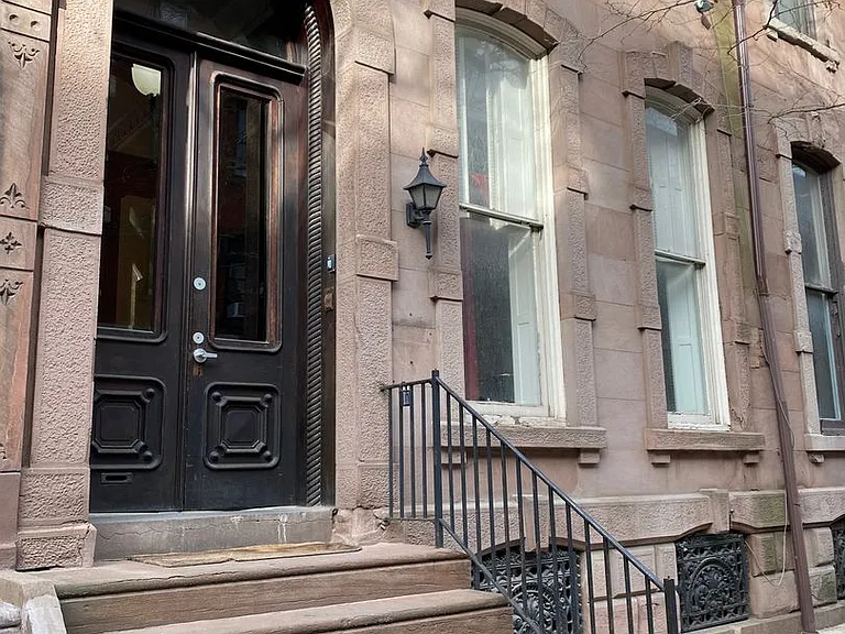 2021 Spruce — Photo 1