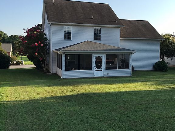 2nd image of 4625 Wellington Point Ln