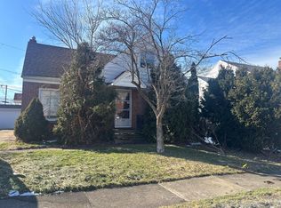 1420 Villa Dr, South Euclid, OH 44121