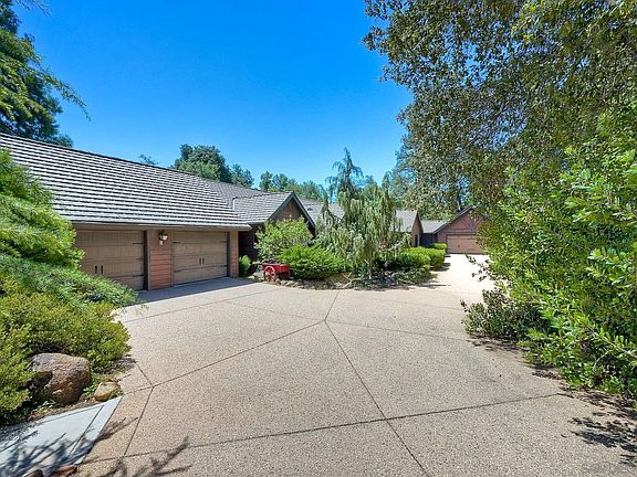 3rd image of 1055 W Incense Cedar Rd