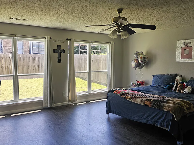 Primary Suite/ 1st Floor