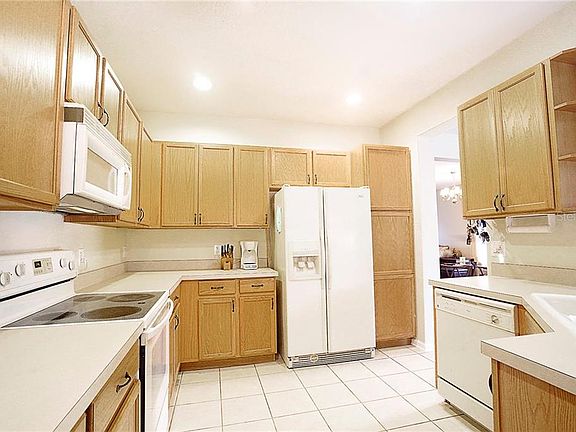 5th image of 1509 Derby Glen Dr