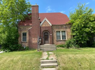 2929 S Howell Ave, Milwaukee, WI 53207