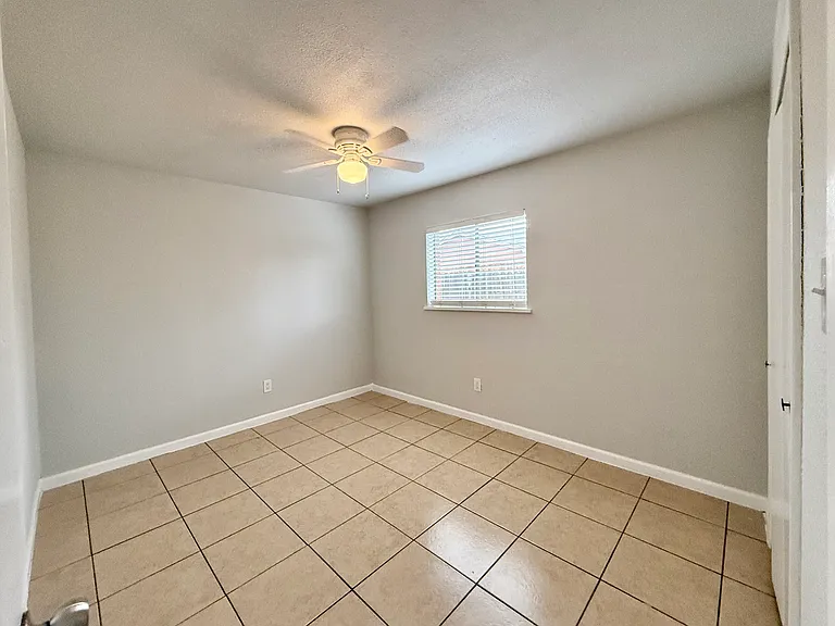 4125 Blue Flag Ln — Photo 16