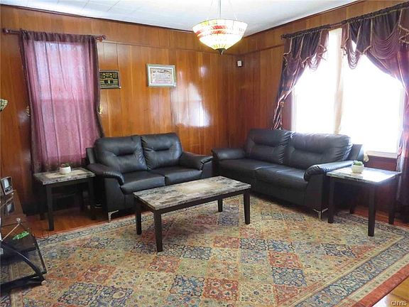 4th image of 1106 Tilden Ave