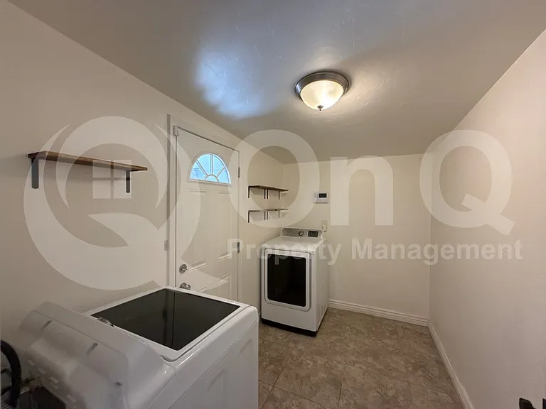 7408 E 29th St — Photo 38