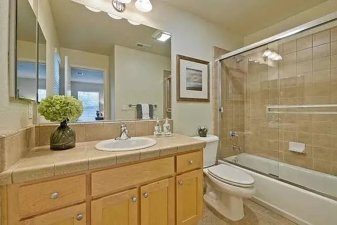 733 Seneca Trl — Photo 11