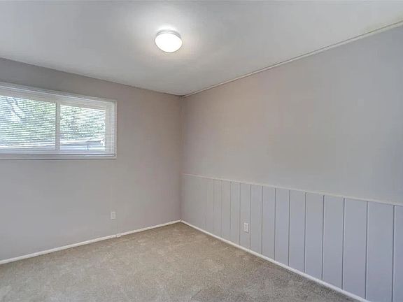5th image of 8309 Woodhurst Dr