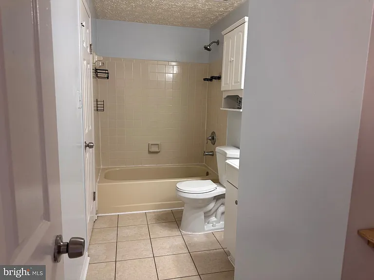 6917 Villa Del Rey Ct — Photo 17