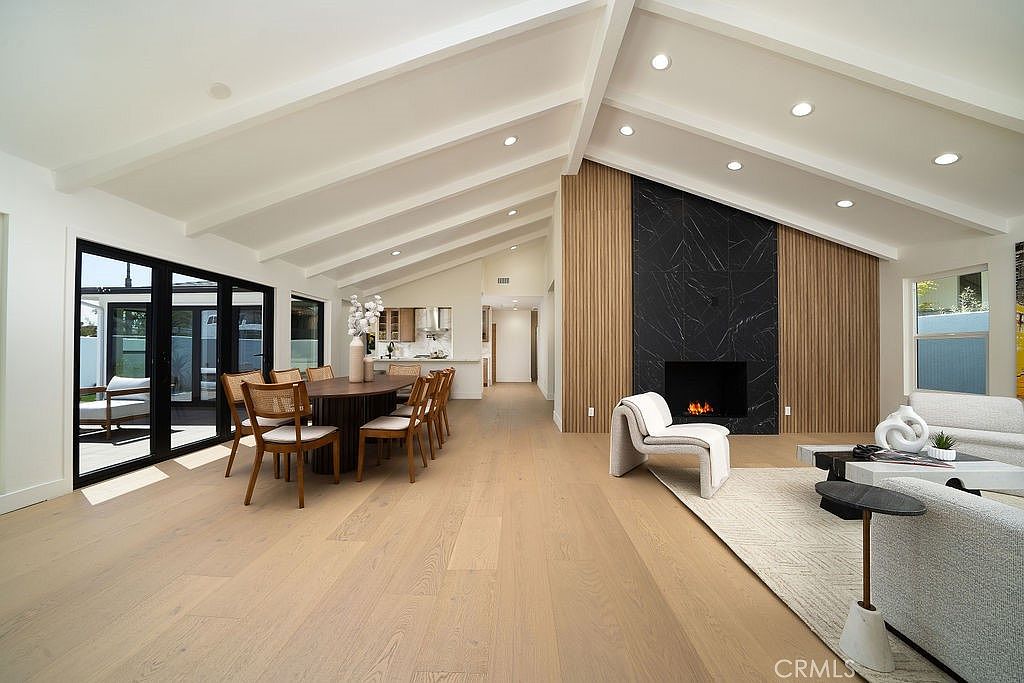 えいり 17181 Westport Dr, Huntington Beach, CA 92649 | Zillow