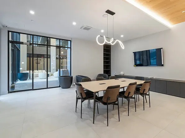 931 Carroll Street image 14 of 27