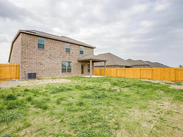 1025 McDonald Dr — Photo 26