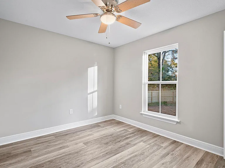 8 Bellamy Ln — Photo 16