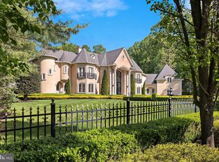 12 Raintree Ct, Holmdel, NJ 07733