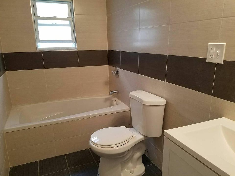 1st image of 10245 221st St