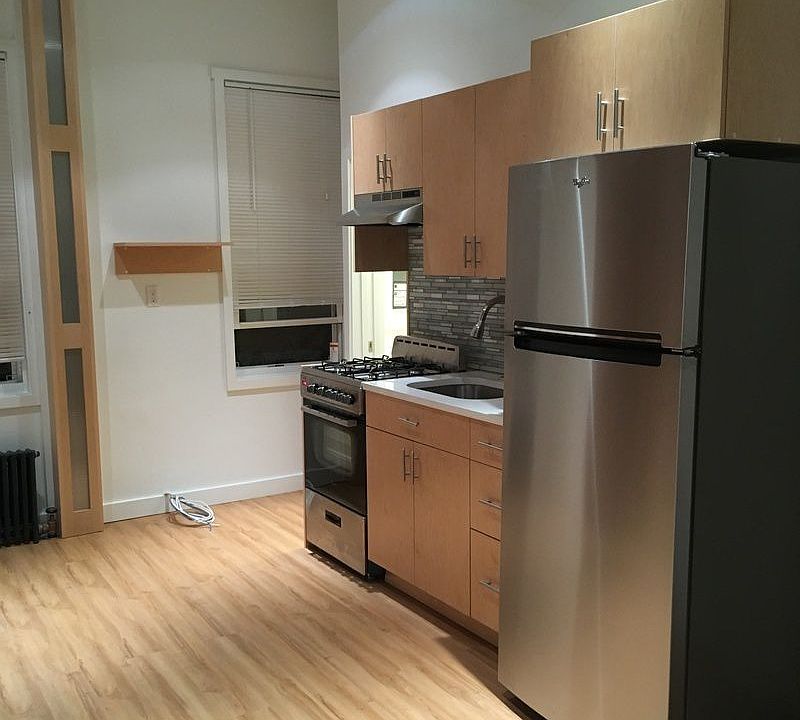 1st image of 2711 24th Ave APT 2