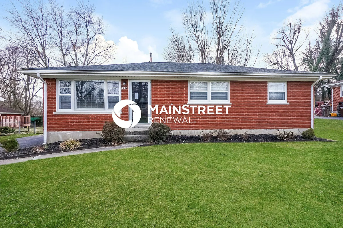 Front View - 8808 Fernview Dr