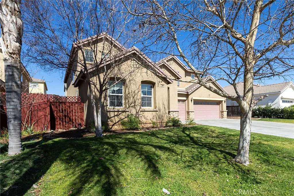5 bed, 3283 sqft, $3,800 — Photo 3