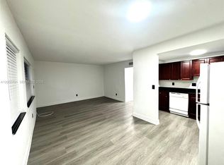1525 NE 135th St #3, Miami, FL 33161