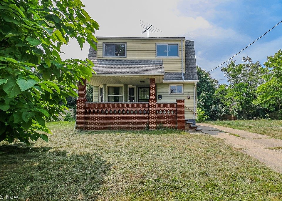 1st image of 980 Evangeline Rd