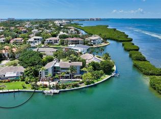 540 Harbor Cove Cir, Longboat Key, FL 34228