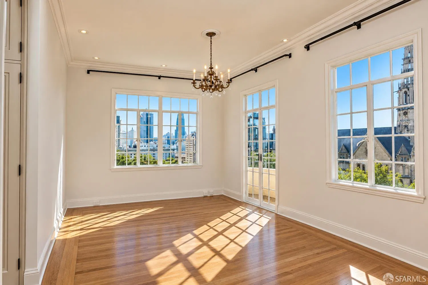 2 bed, 2.0 bath, $8,500 — Photo 2