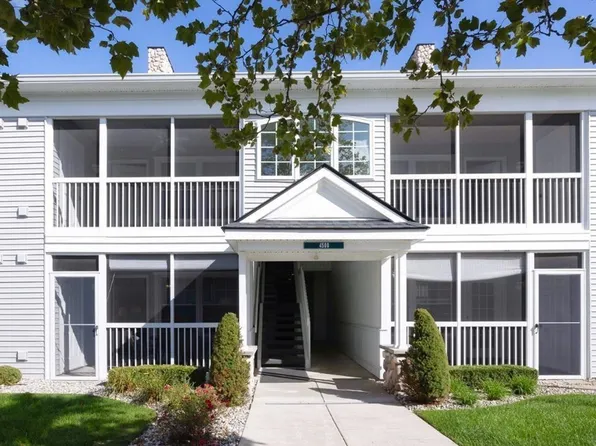 4501 Inverness St Unit 41, Dexter, MI 48130