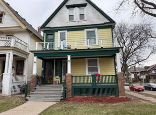 2977 N Cramer St #2977, Milwaukee, WI 53211