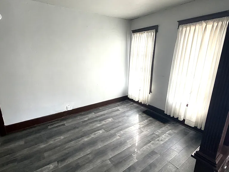 2825 Raspberry St #2 — Photo 4