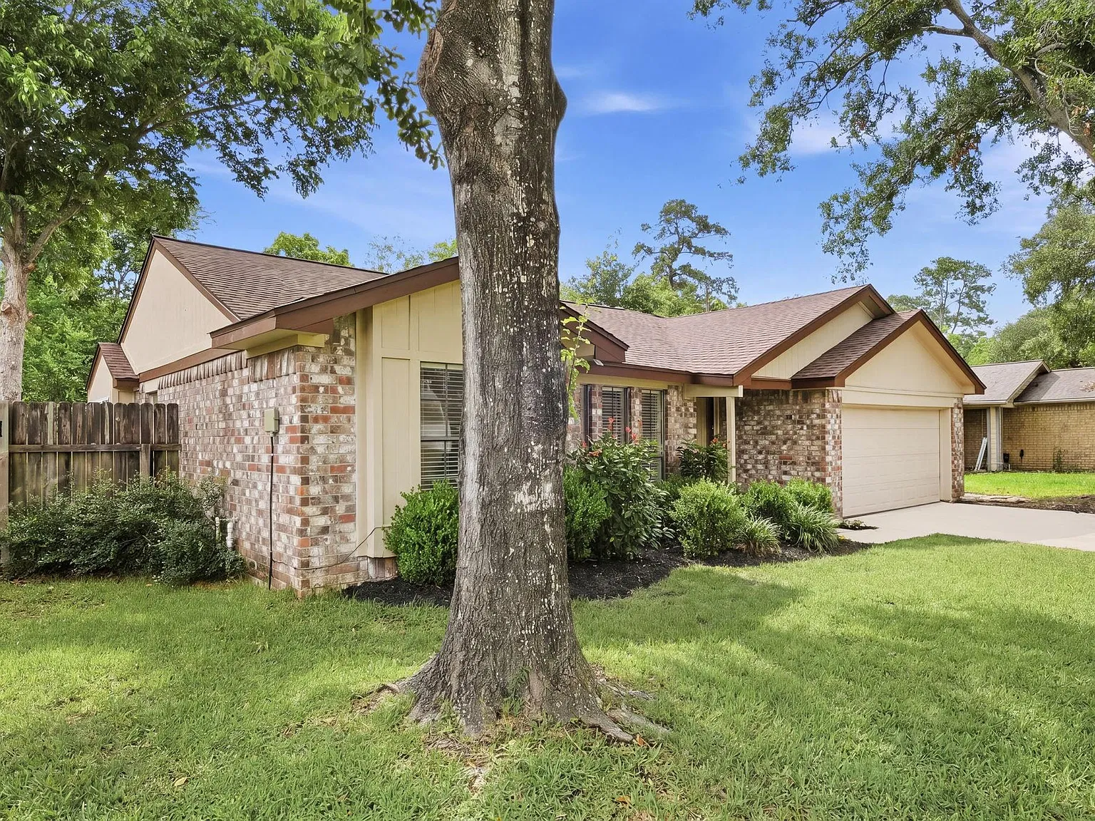 4 bed, 2.0 bath, 1806 sqft, $1,850 — Photo 3