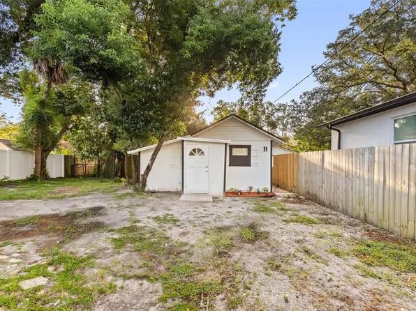 8705 N 13th St, Tampa, FL