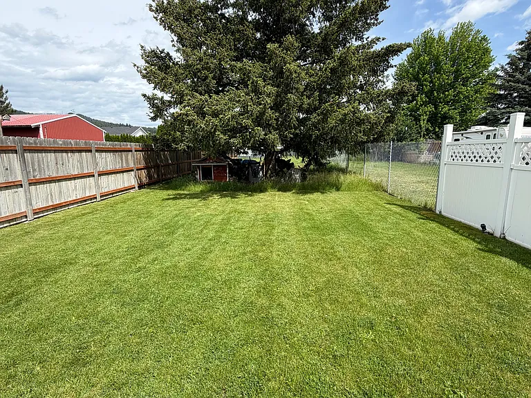 5012 N Bannen Rd — Photo 5