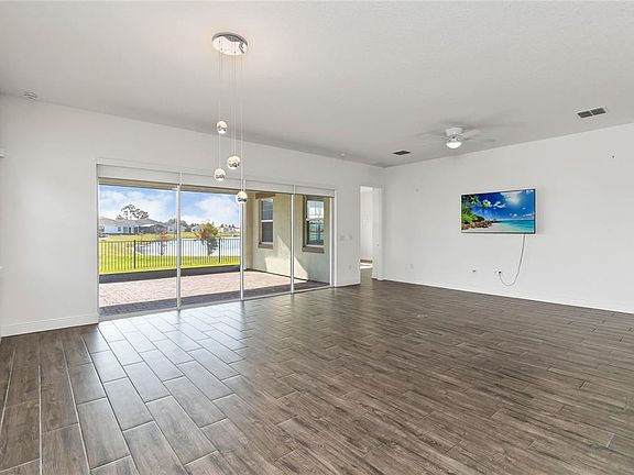 5th image of 2709 Greenlands St