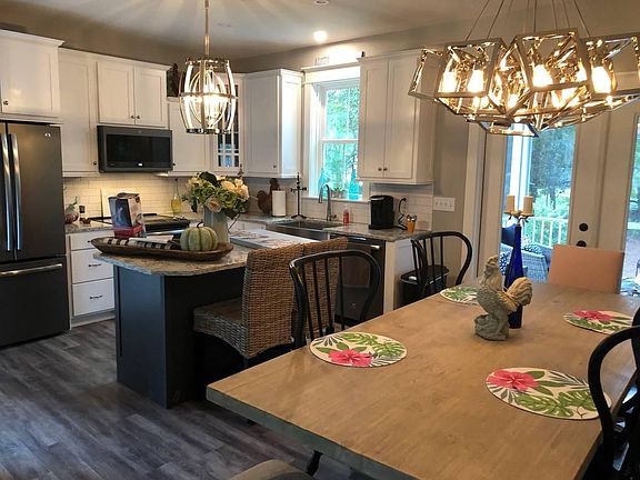 5th image of 7 Lowcountry Place Ln