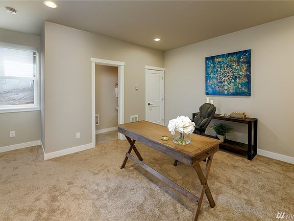 4th image of 9079 Triumph Ave NE