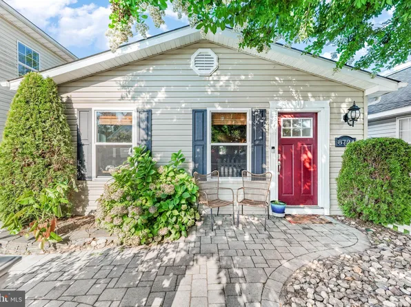 8724 D St, Chesapeake Beach, MD 20732