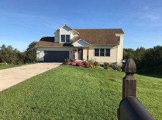 9068 Apple Ridge Dr, Clarksville, MI 48815