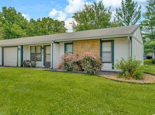 3233 Glacier Dr, Lawrence, KS 66047