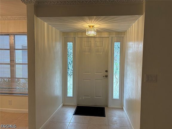 3rd image of 5661 Eichen Cir E