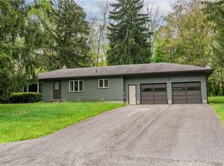 3270 Carper Ave, Akron, OH 44312