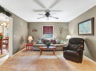 130 Poplar Ln, Mount Wolf, PA