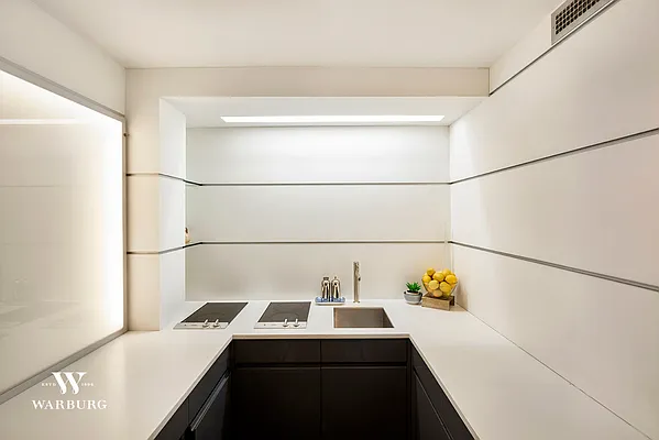Sold by Warburg | media 3