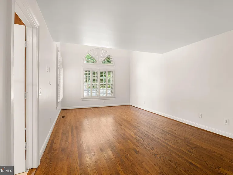 4004 Highwood Ct NW — Photo 17