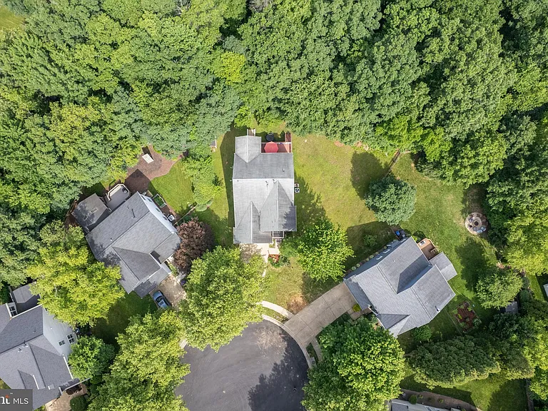 21355 Fernbrook Ct — Photo 12