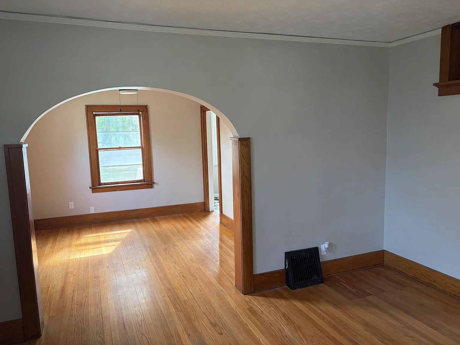 2 bed, 894 sqft, $1,400 — Photo 4