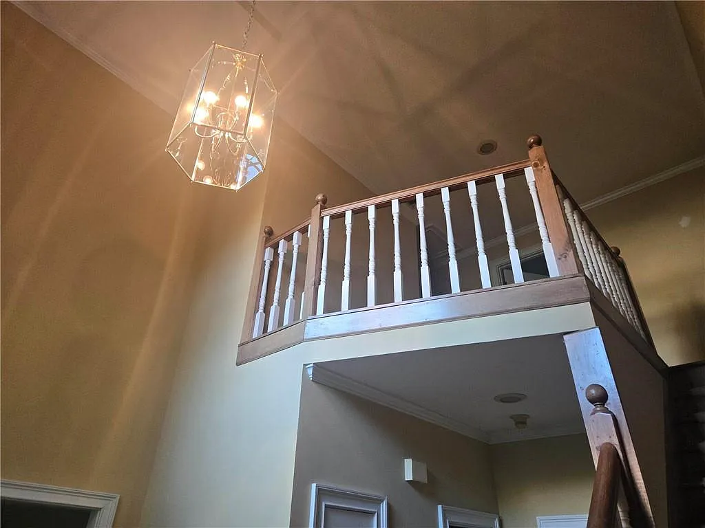 4 bed, 2.5 bath, 2826 sqft, $2,590 — Photo 4