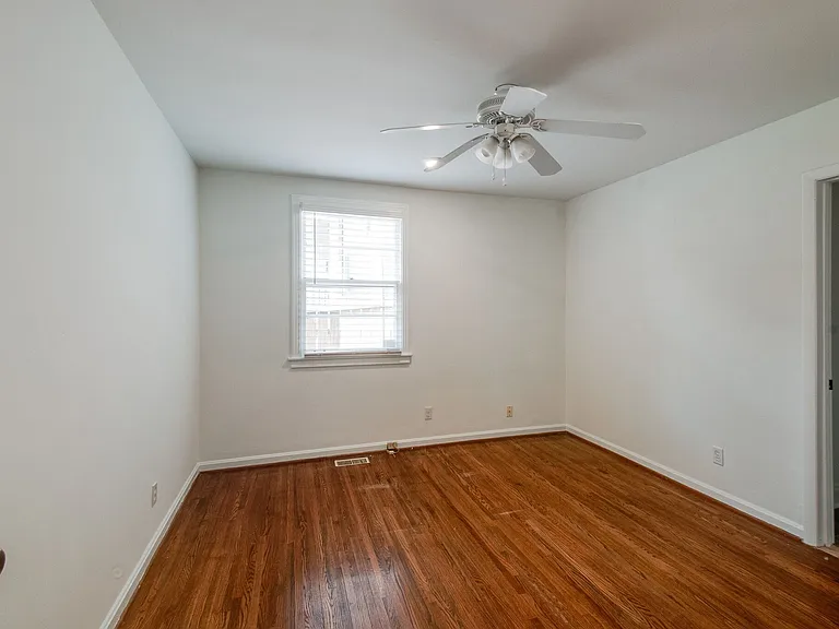 1006 S Douglas Ave — Photo 22