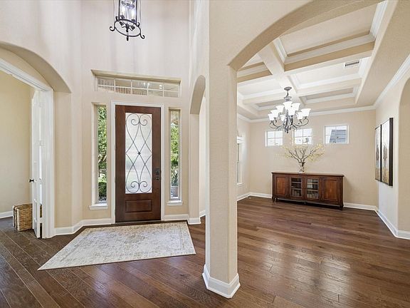 3rd image of 26 Sandwell Pl