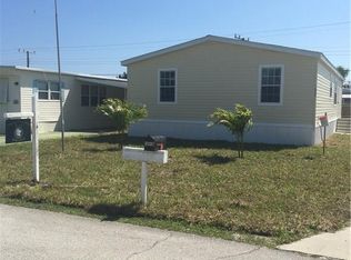 8405 SE Wren Ave, Hobe Sound, FL 33455